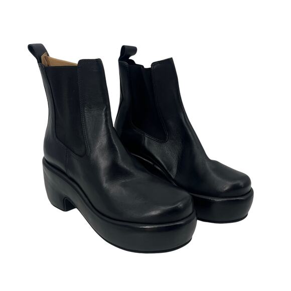EVERLANE The Puffa Chelsea Boot Black Leather Pull On High Heel Platform 9 NEW - Picture 4 of 6